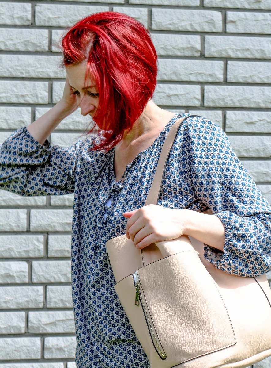 Wie viele Taschen hat eine Frau im Durchschnitt?